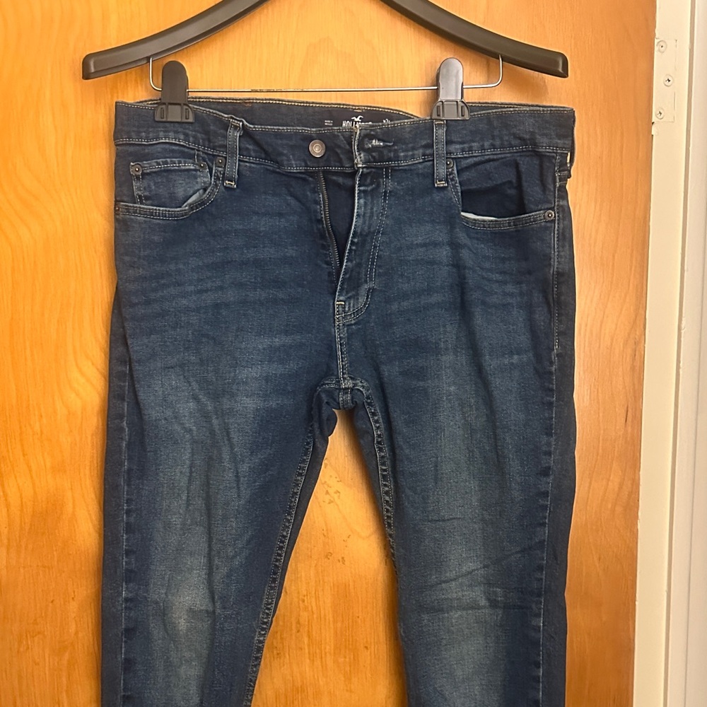 Hollister Men's Slim Dark Blue Stretch Jeans